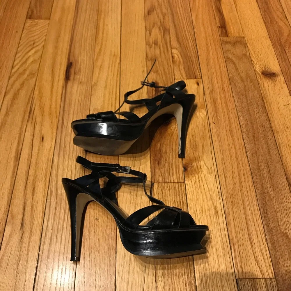 RSVP Leather Platform Glossy Crisscross Straps Sandals Heels Platforms 8 black